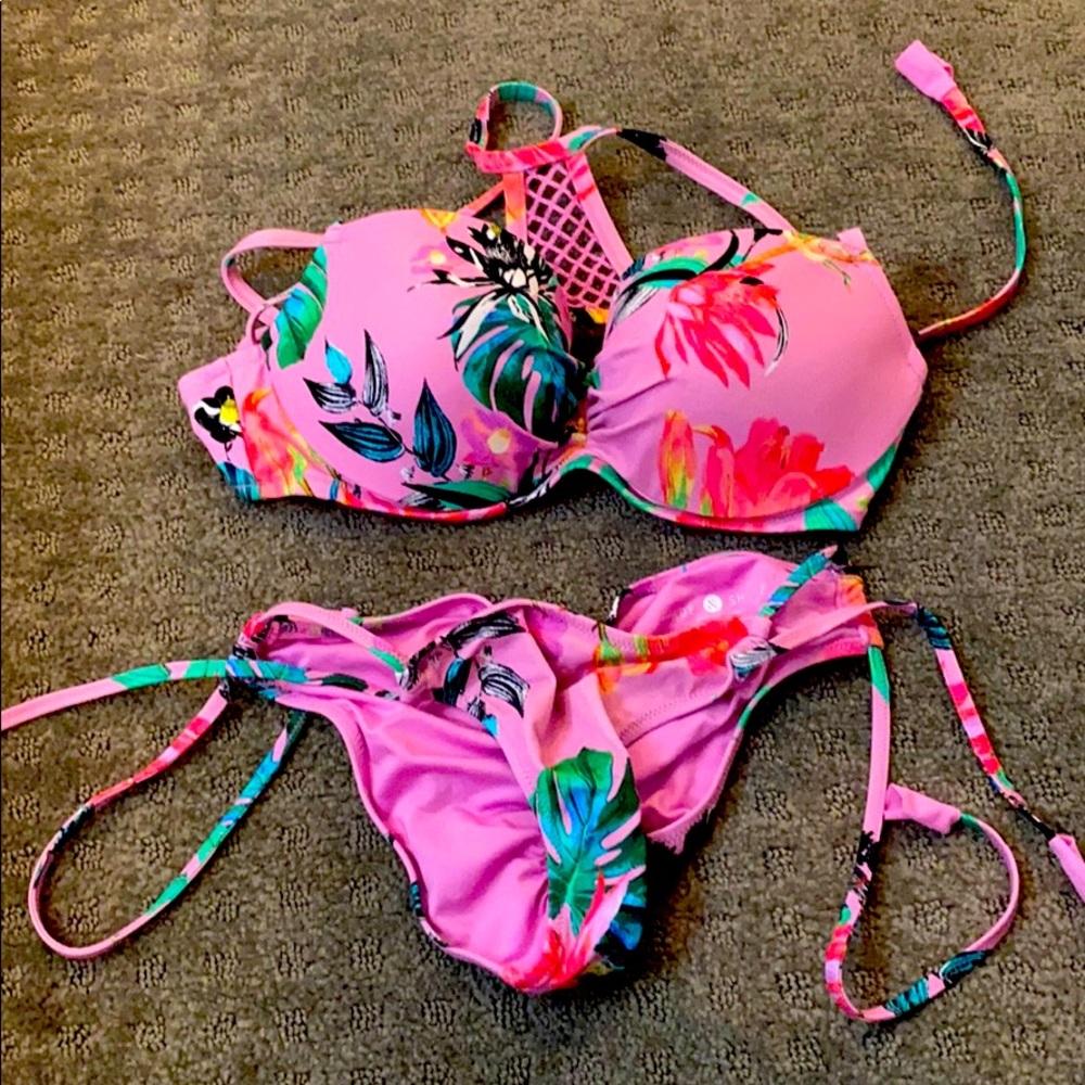 Bathing suit